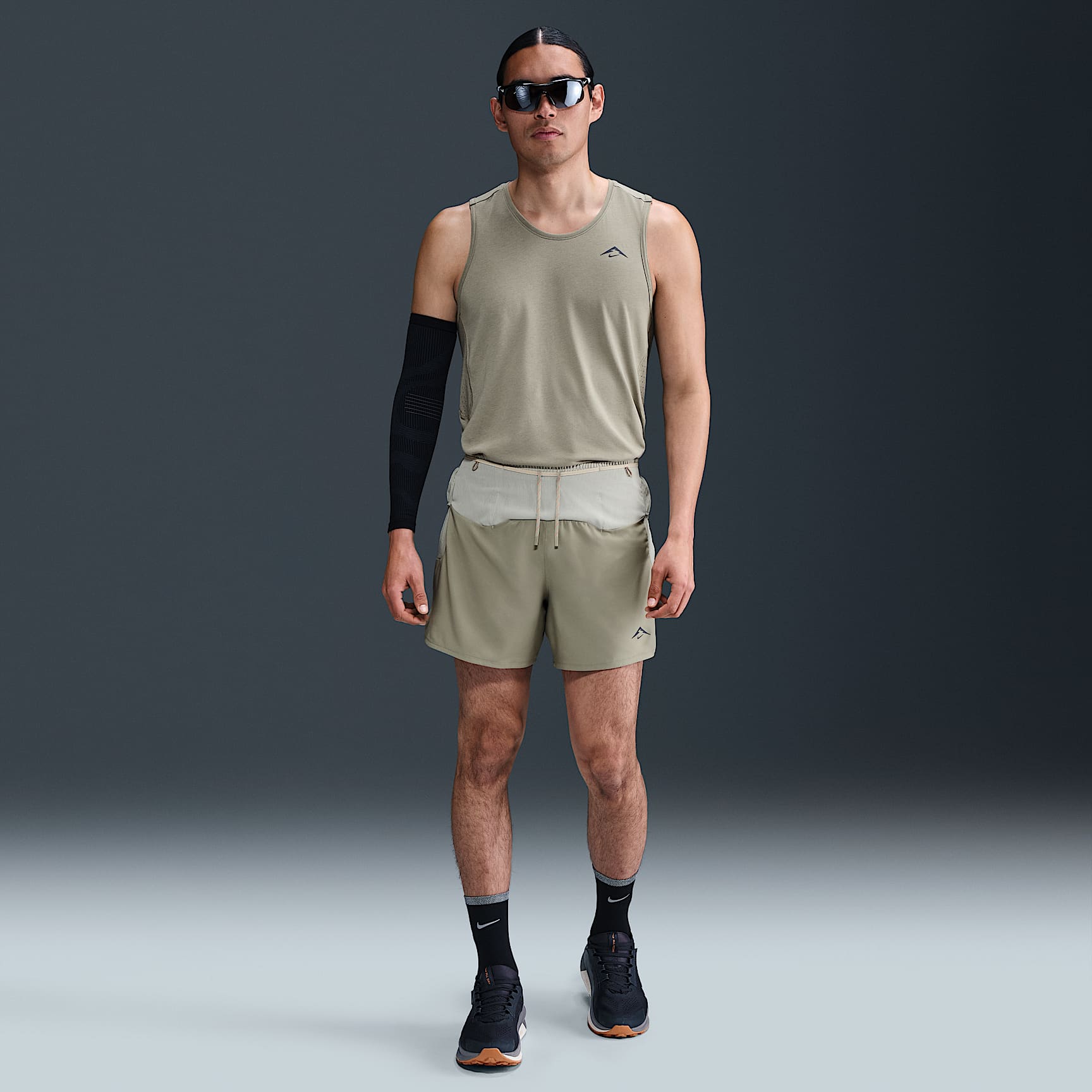 Nike Solar Chase Men's Dri-FIT ADV Running Tank Top