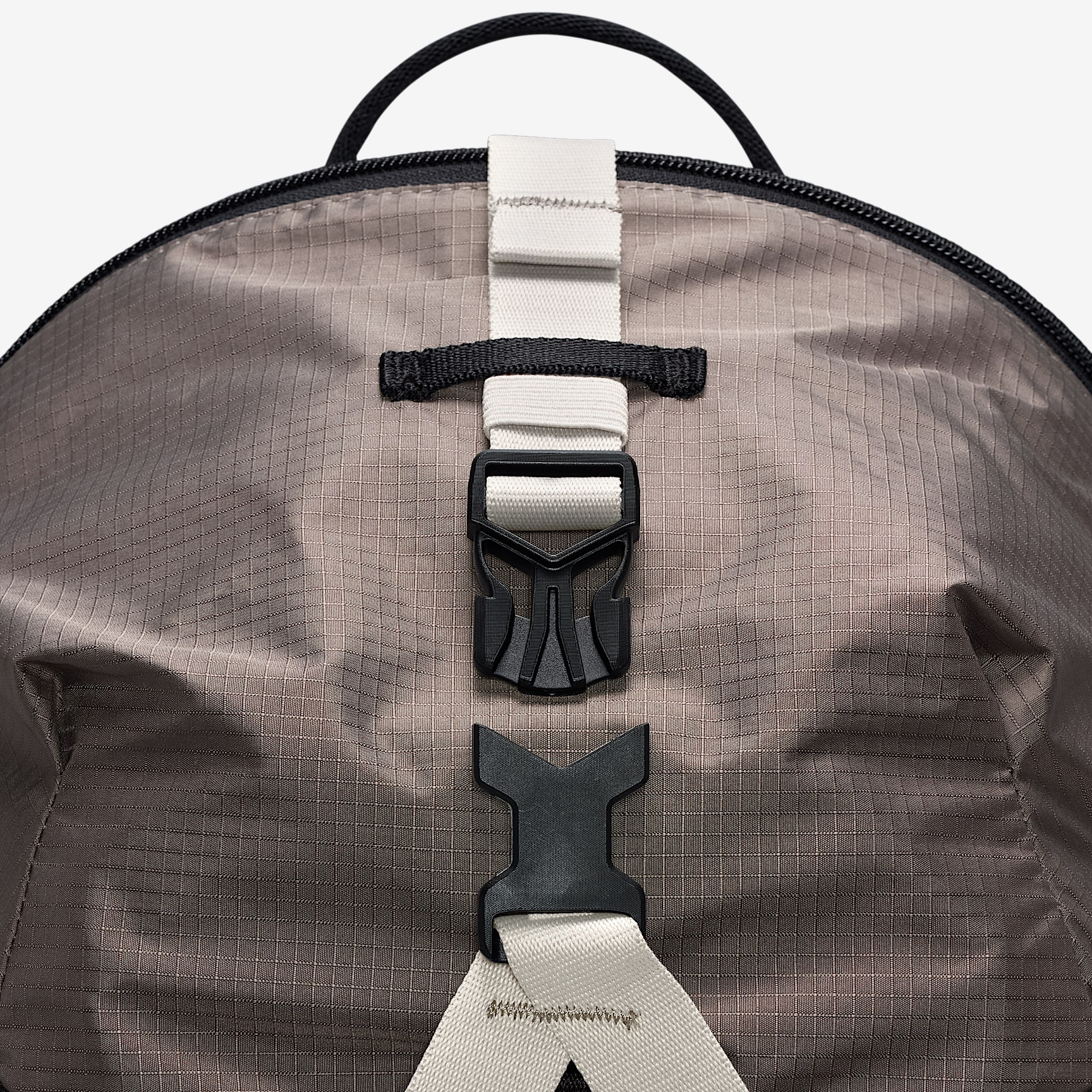 Nike ACG "DAYMAX" Backpack (25L)