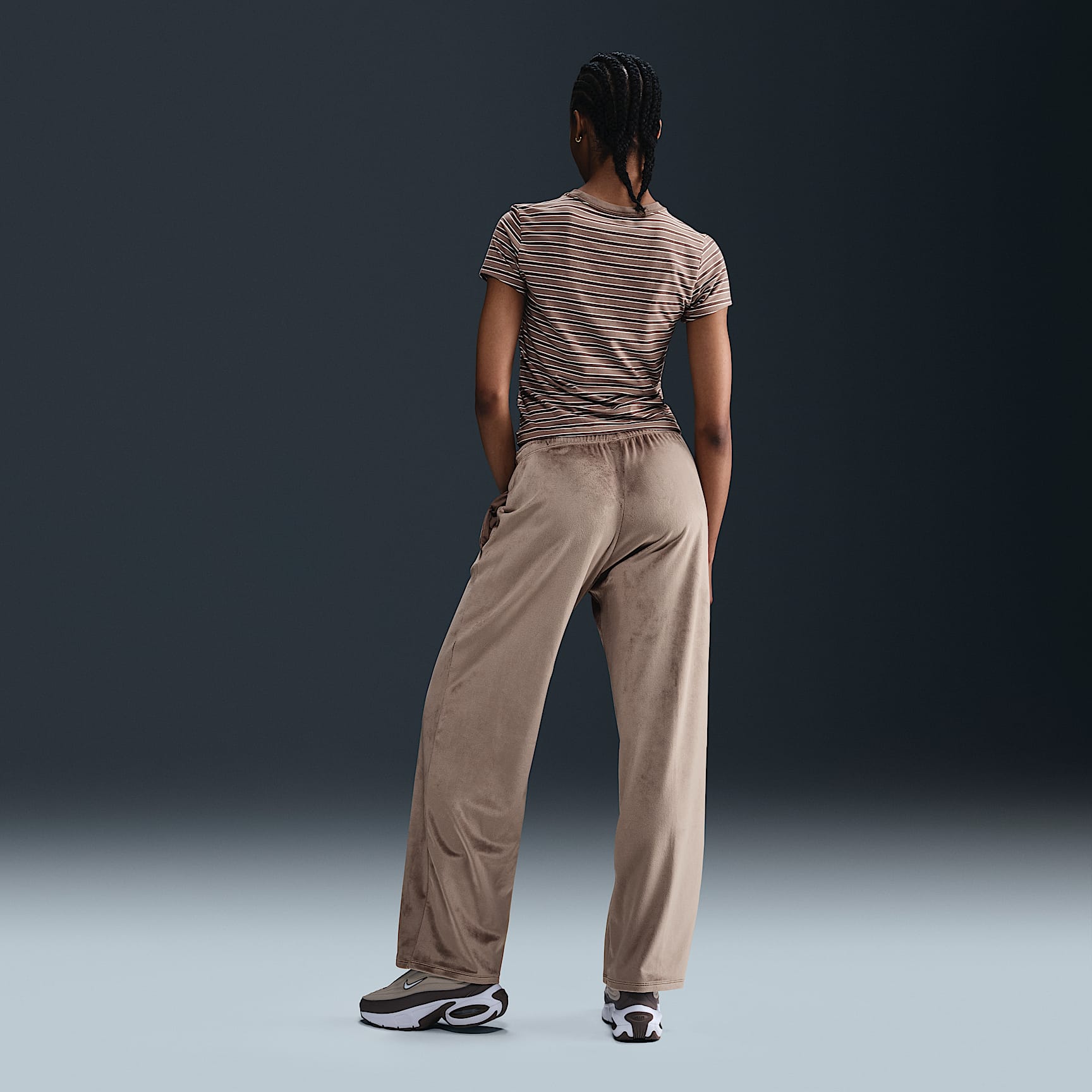 Nike Sportswear Chill Knit Women's Mid-Rise Velour Pants