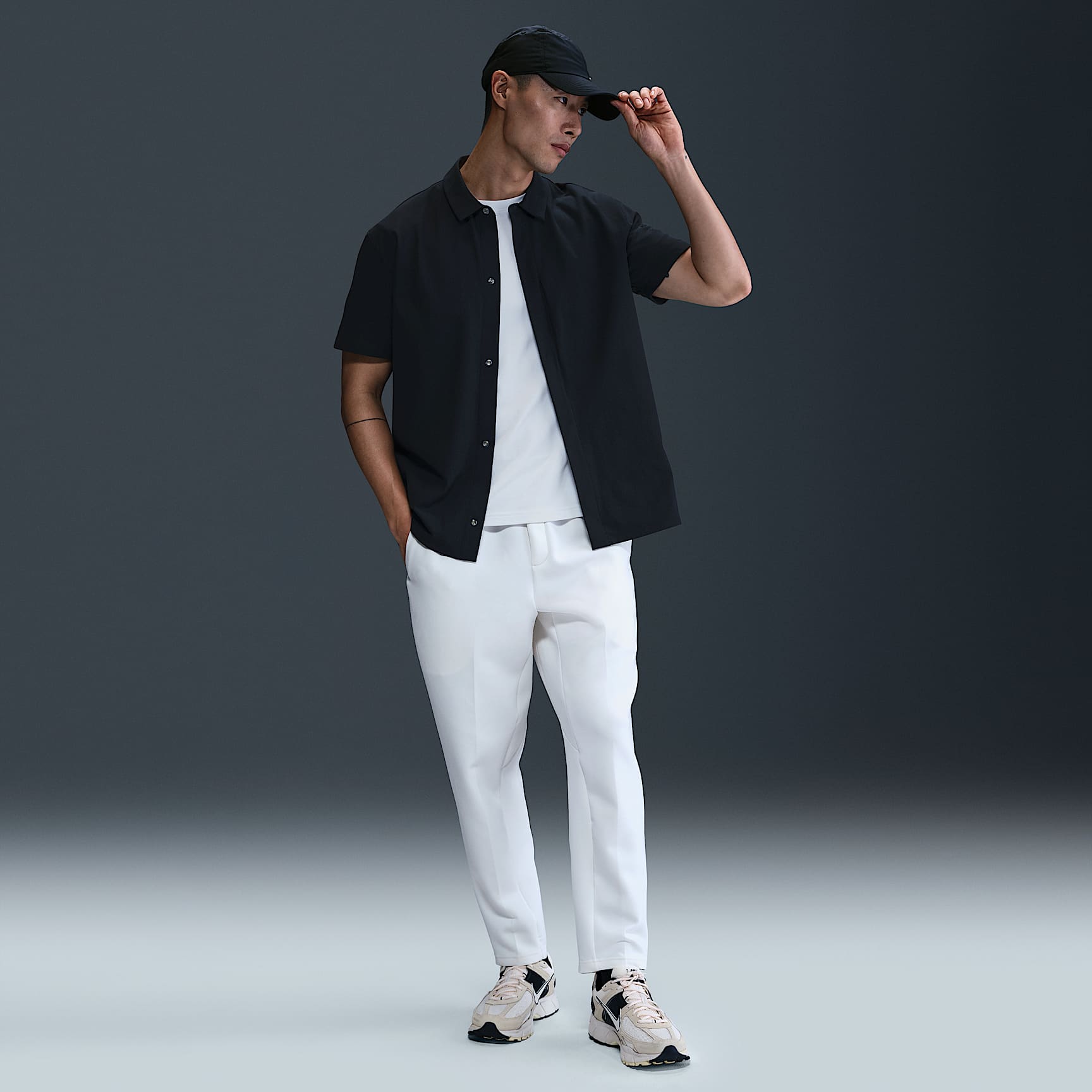 Nike 24.7 PerfectStretch Men's Dri-FIT Short-Sleeve Button-Down Top