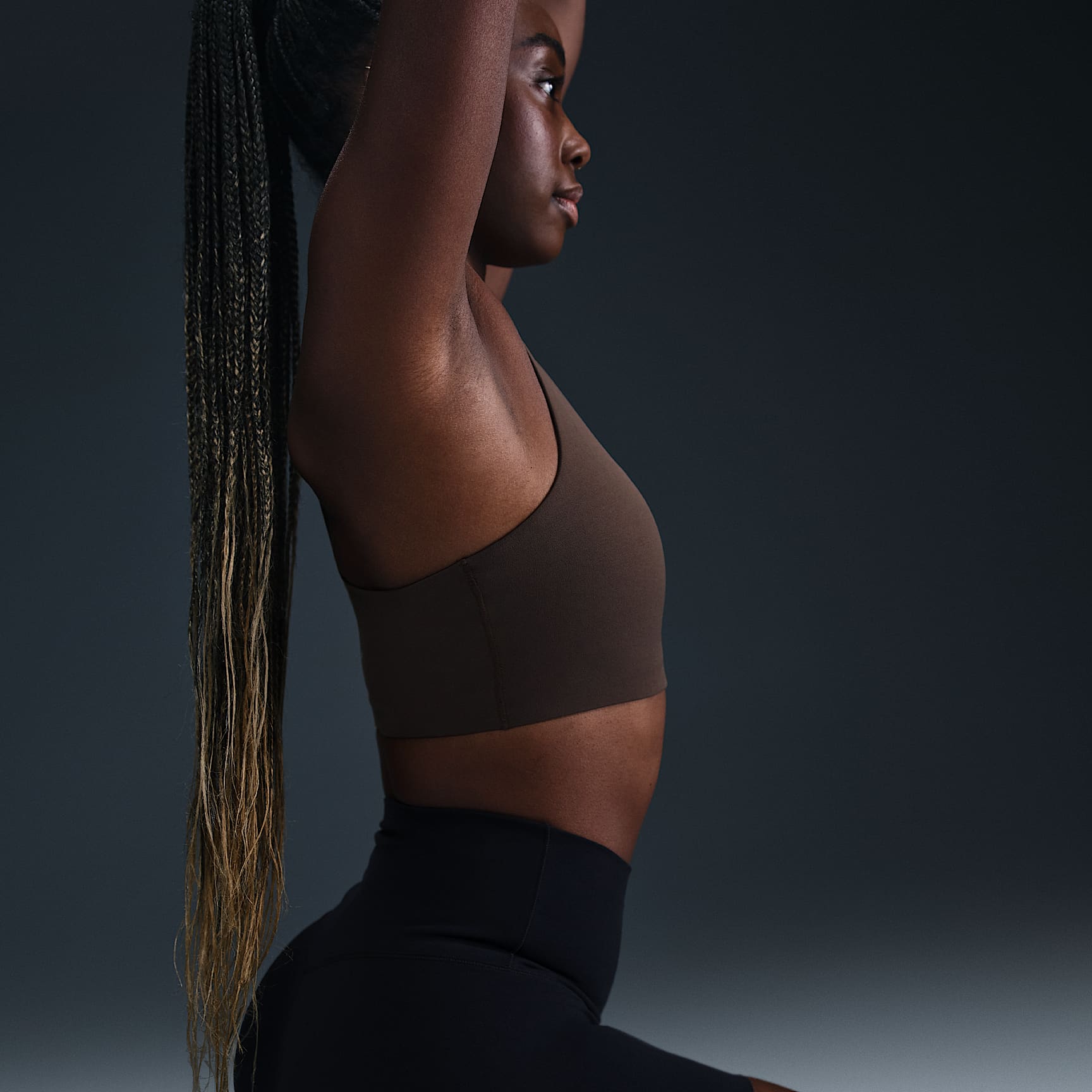 Nike Zenvy Asymmetrical Women's Light-Support Padded Sports Bra