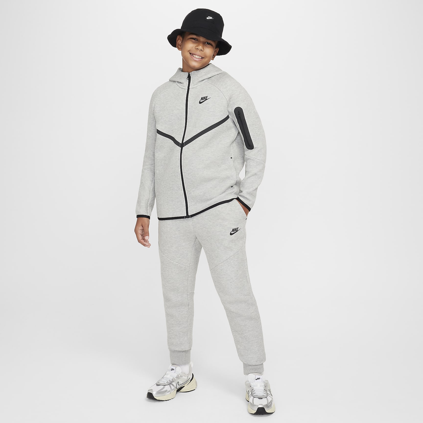 Nike Sportswear Tech Fleece Big Kids' (Boys') Joggers