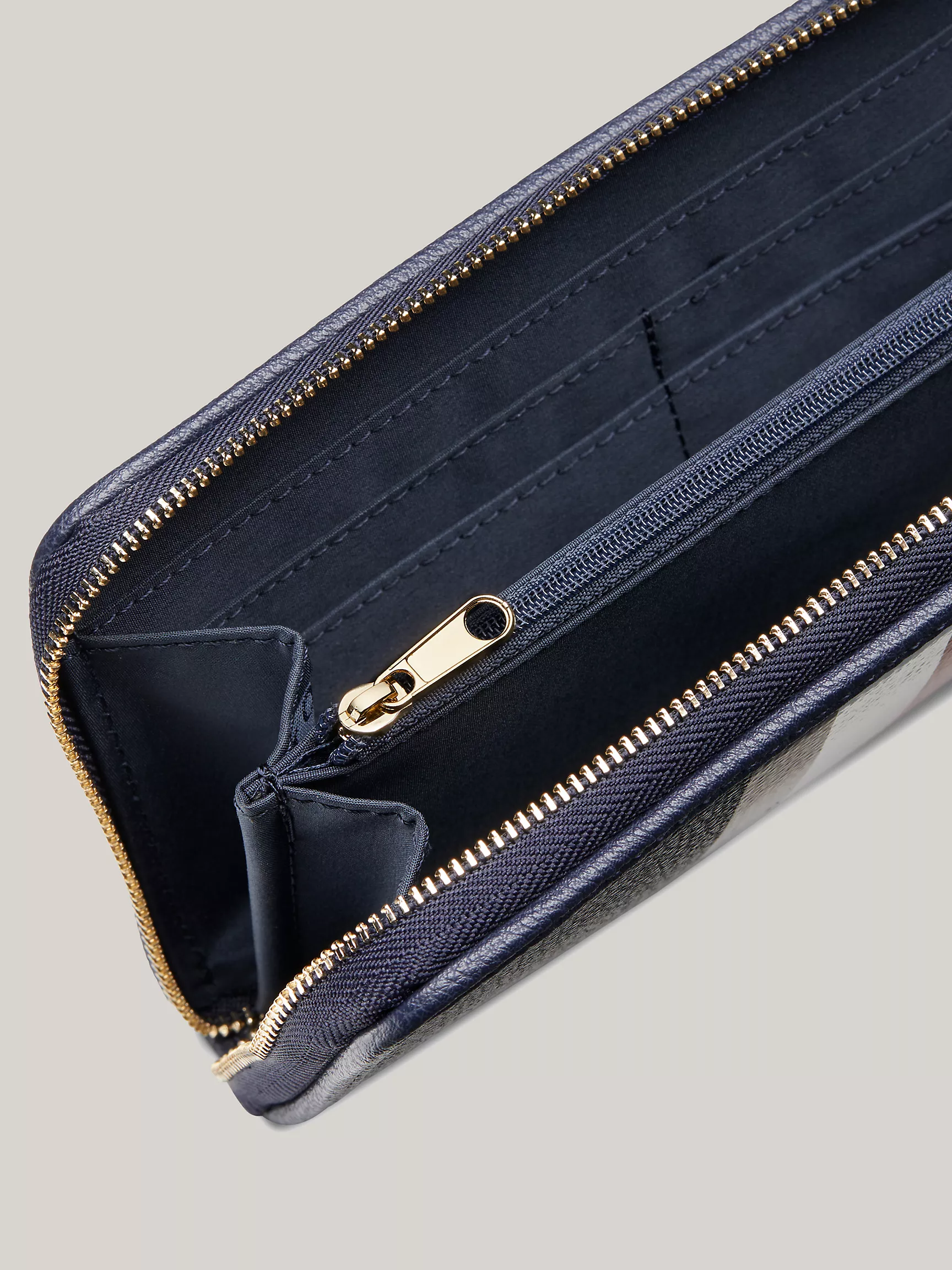 Женский кошелек Tommy Hilfiger, Кошелек в широкую полоску