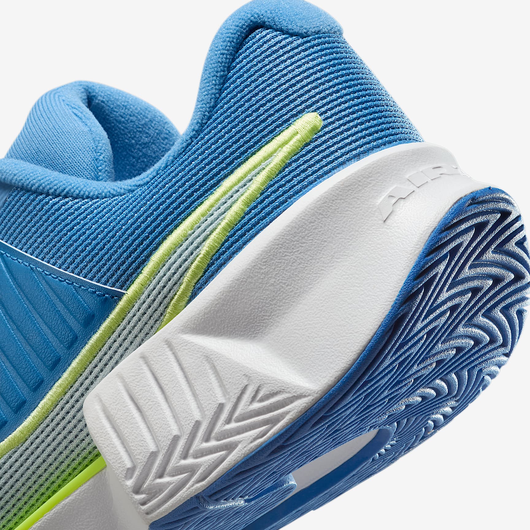 Nike GP Challenge Pro Women's Hard Court Tennis Shoes