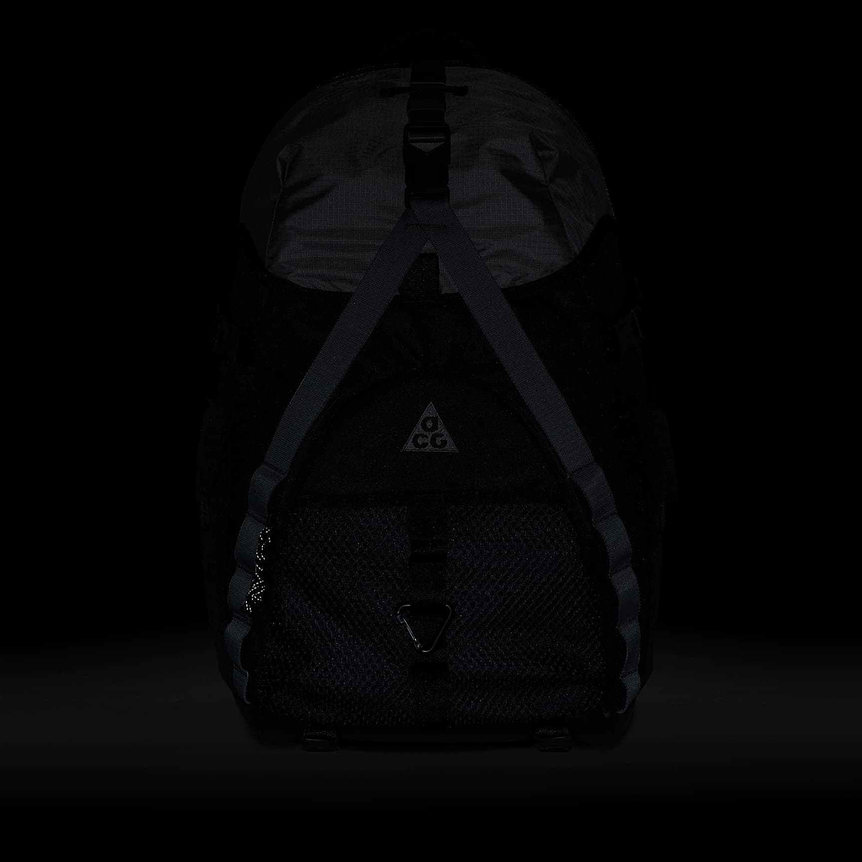 Nike ACG "DAYMAX" Backpack (25L)