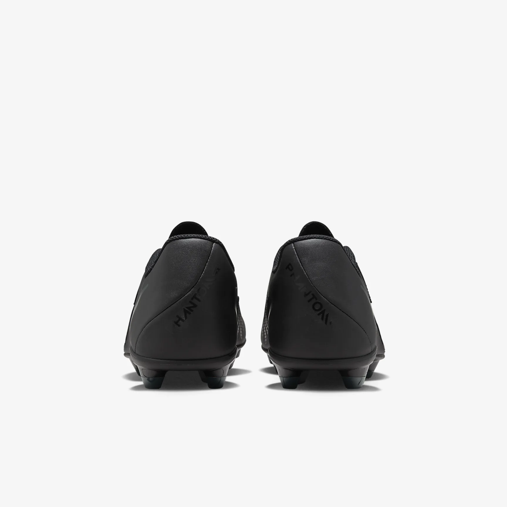 Nike Phantom GX 2 Club MG Low-Top Soccer Cleats