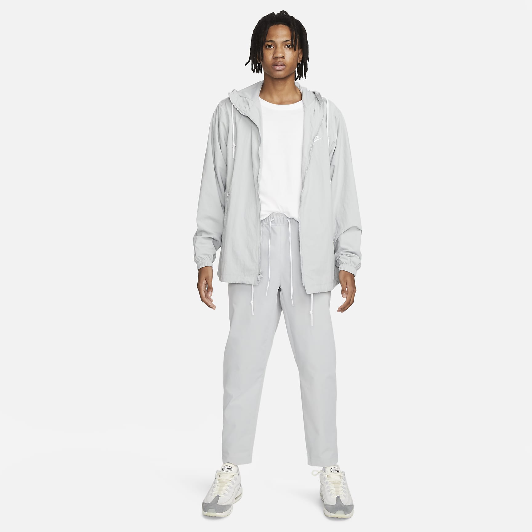Nike Club Men's Woven Tapered Leg Pants
