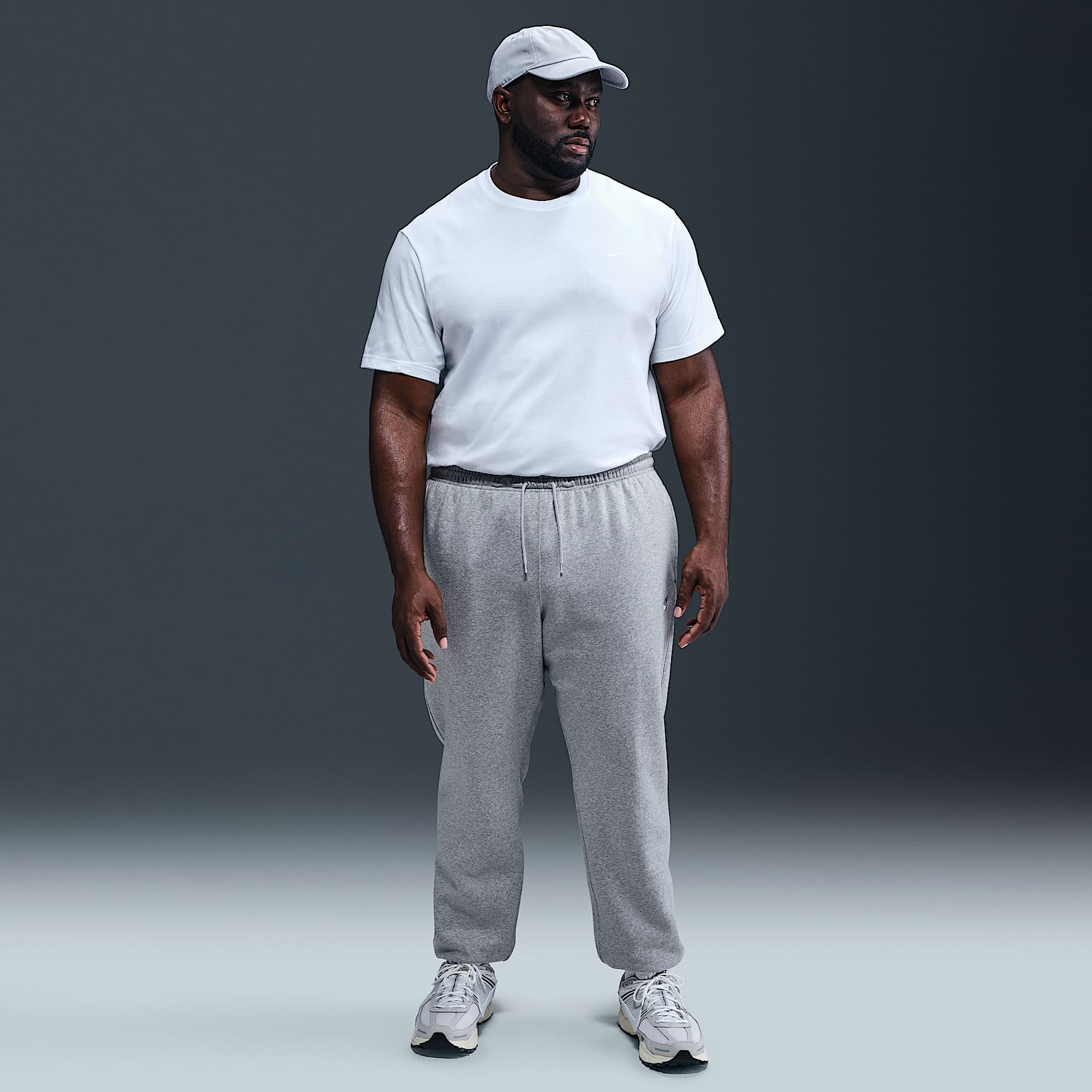 Nike Club Men's Cuffed Brushed Fleece Pants