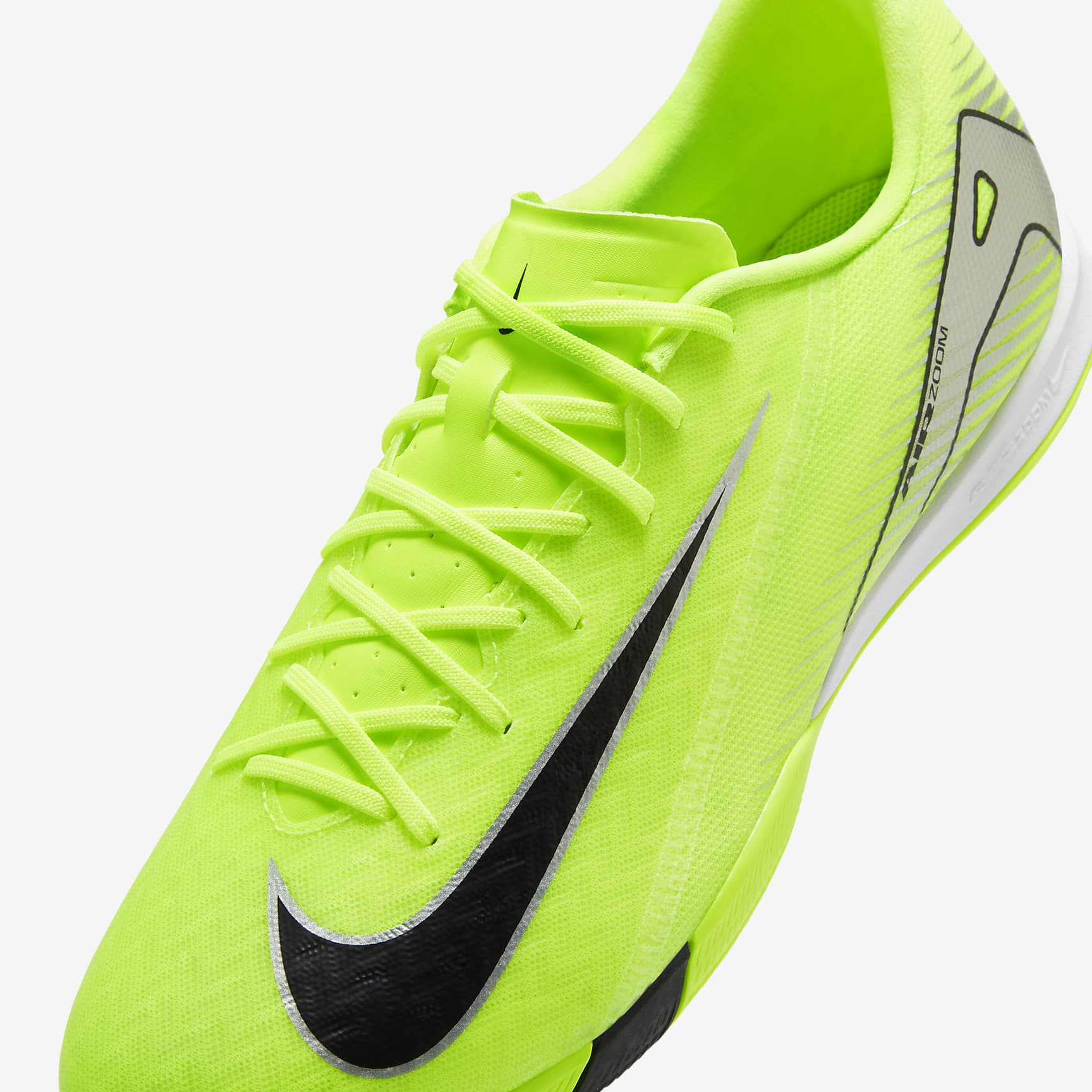 Nike Mercurial Vapor 16 Academy IC Low-Top Soccer Shoes