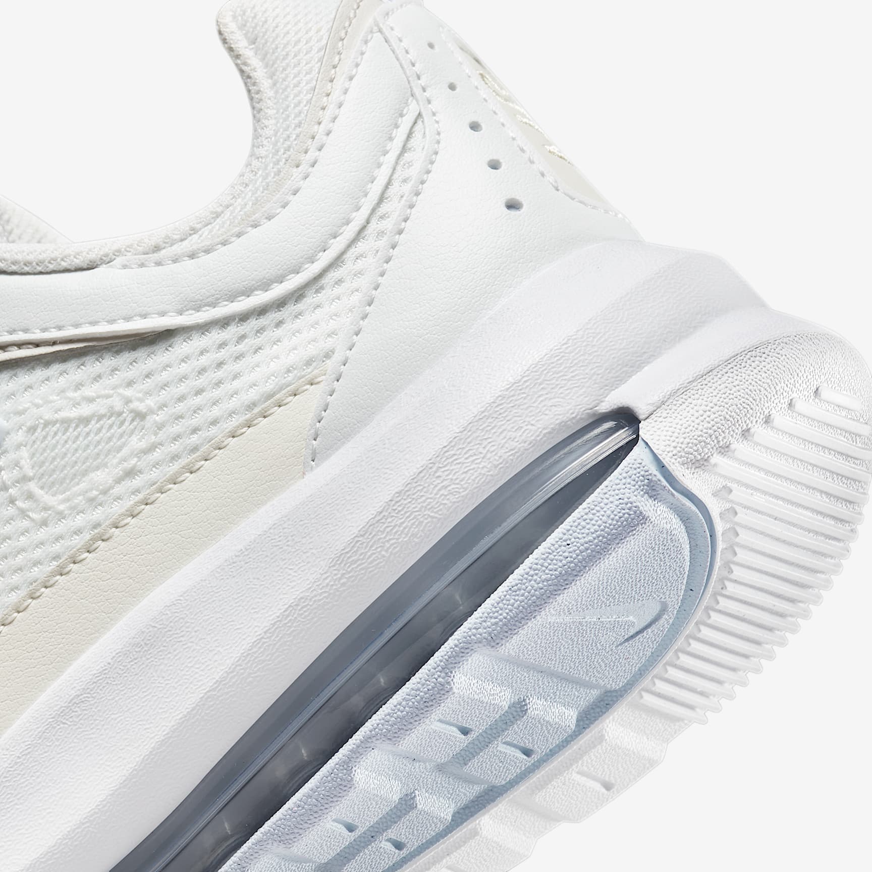 Nike Air Max AP Women's Shoe