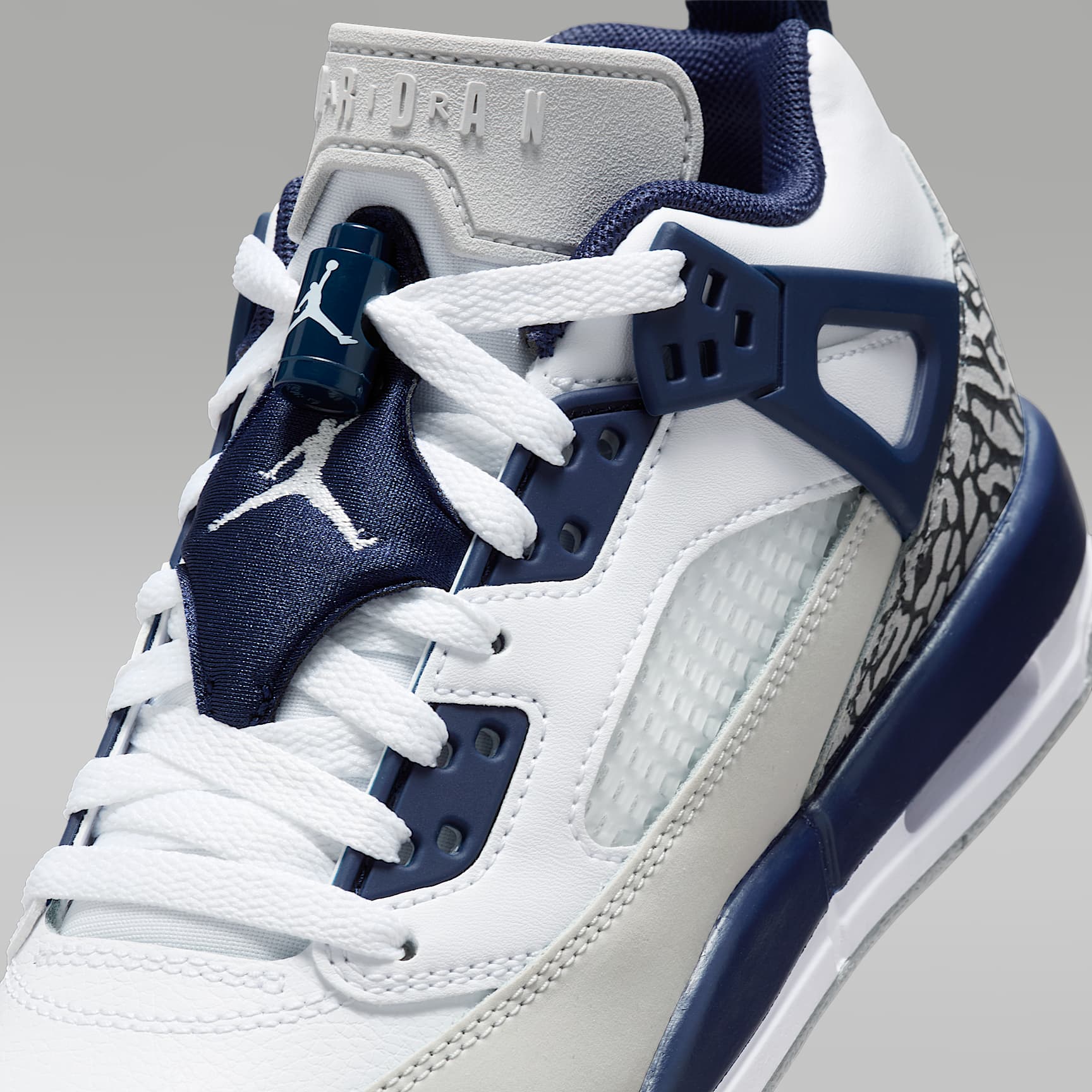 Jordan Spizike Low Big Kids' Shoes